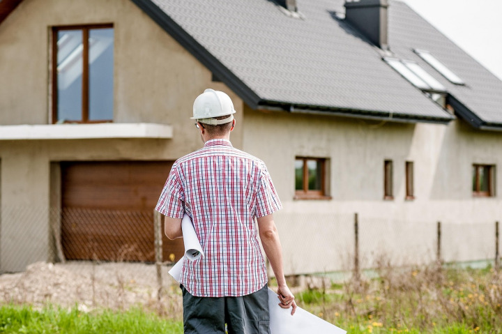 roof maintenance contractor